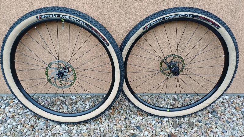 MTB kola Syncros Silverton 2.5 