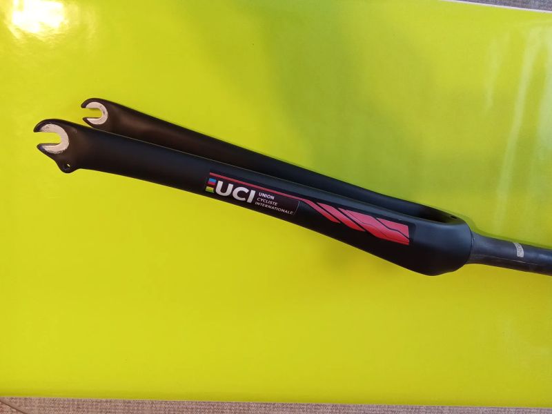 Nové komponenty na silniční kolo