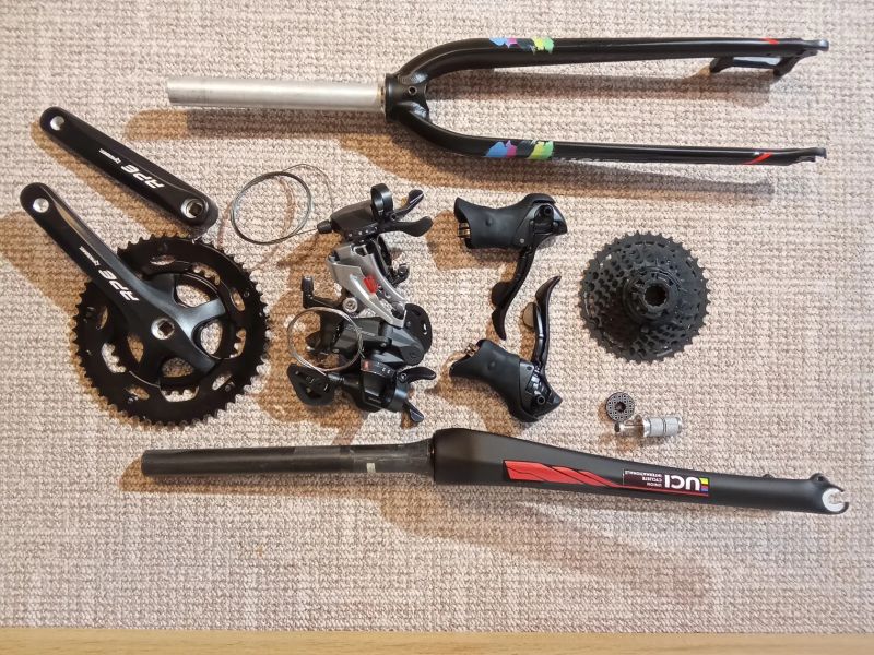 Nové komponenty na silniční kolo