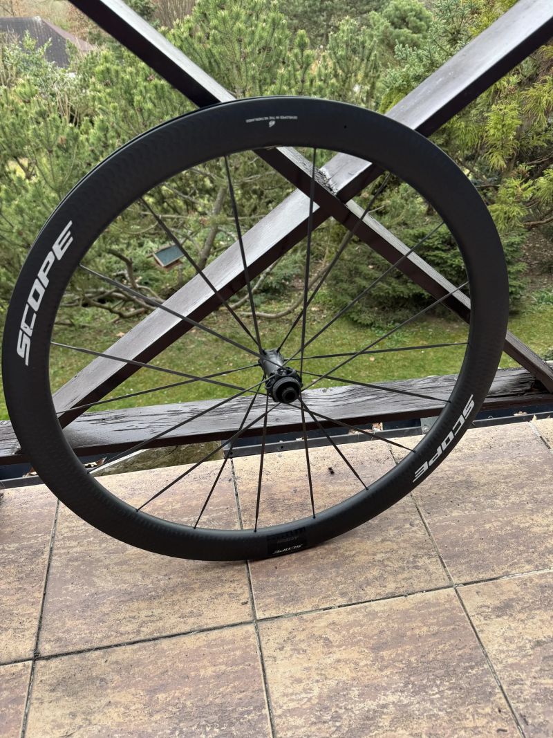 Zapletená kola Scope Artech 4