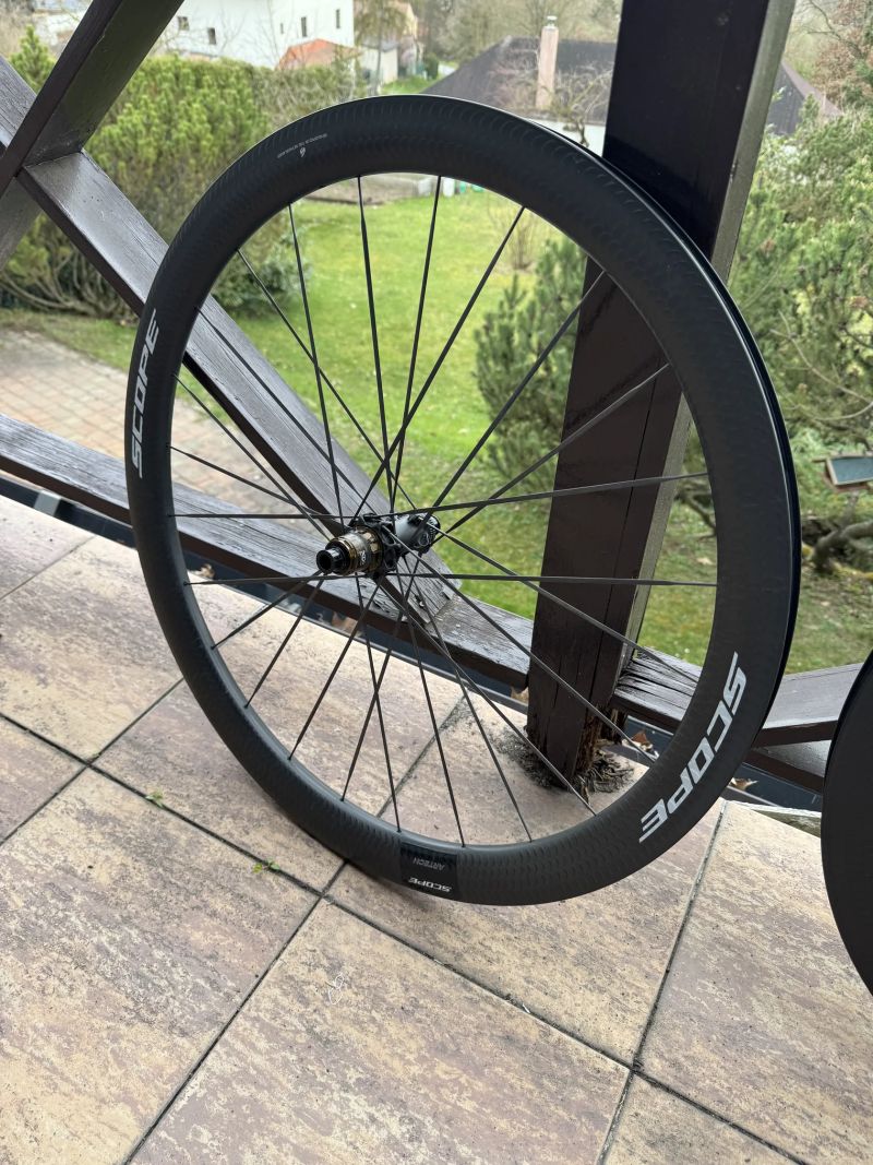 Zapletená kola Scope Artech 4