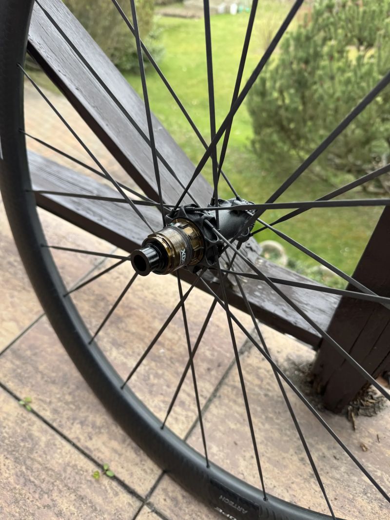 Zapletená kola Scope Artech 4