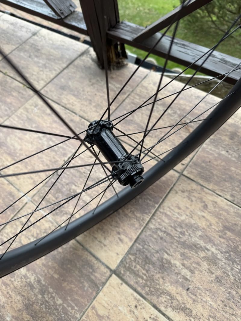 Vypletená kola Black inc sixty