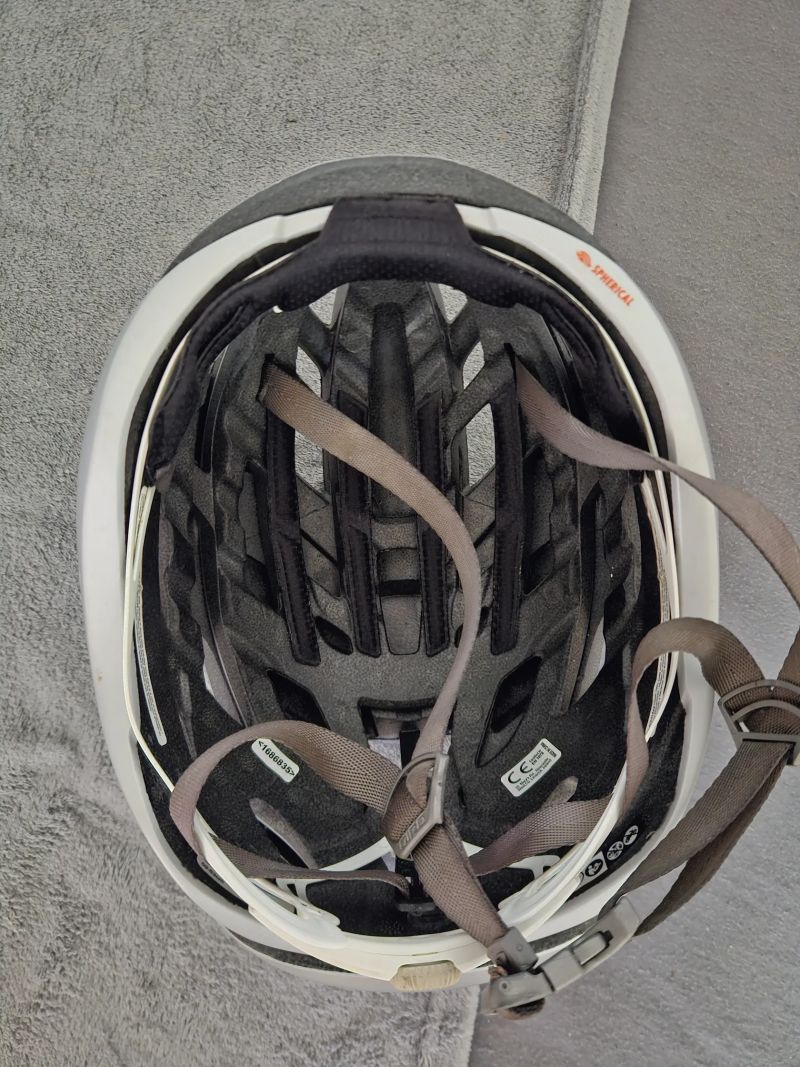 Giro Eclipse Spherical L