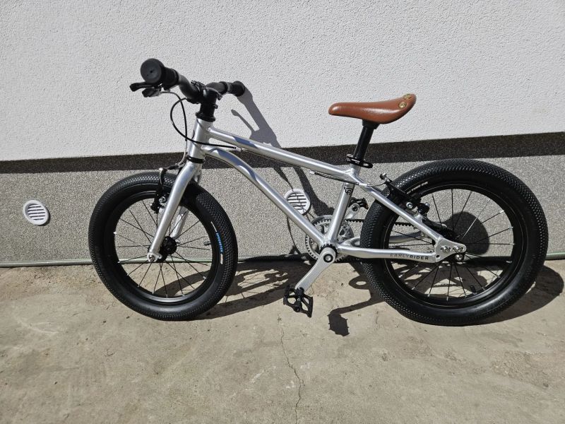 Early Rider Belter 16