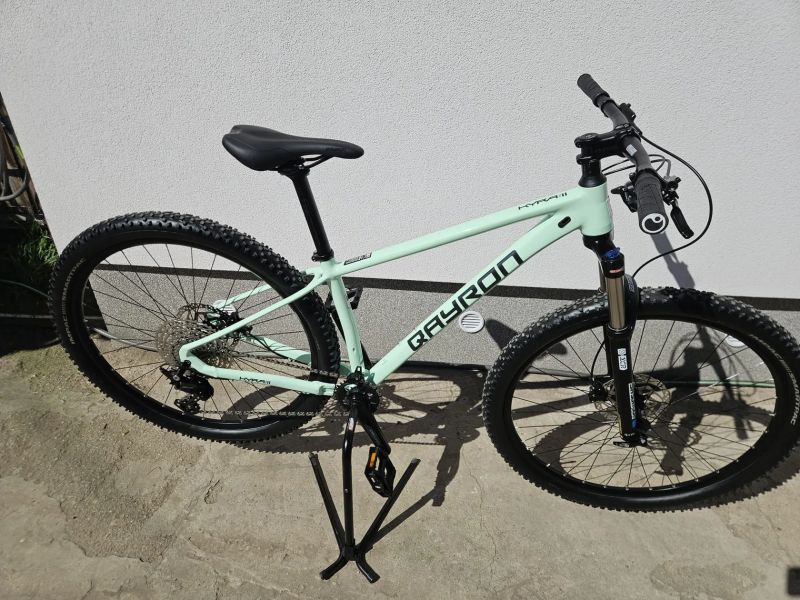 Qayron Kyra MKII 5 - jako nové