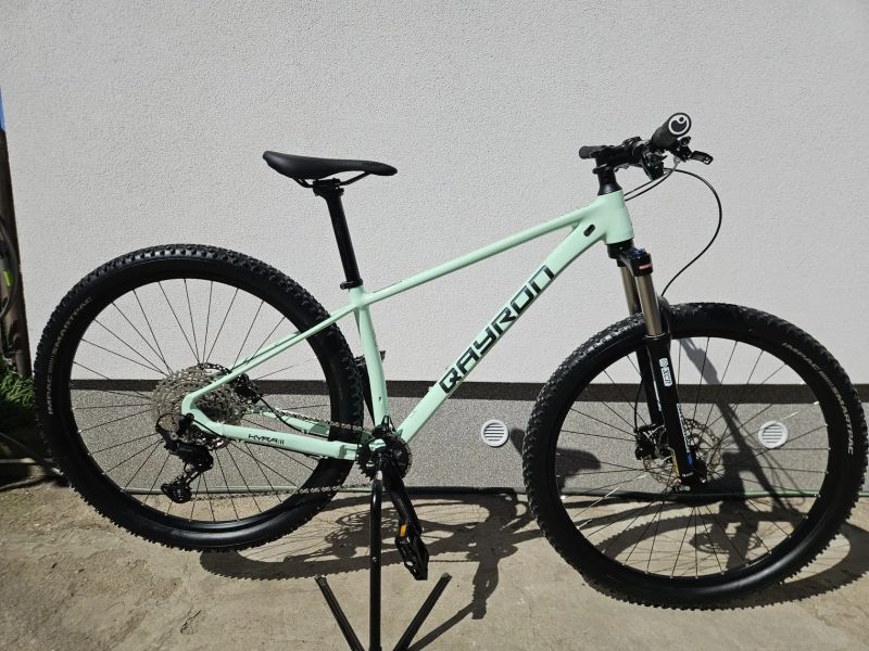 Qayron Kyra MKII 5 - jako nové