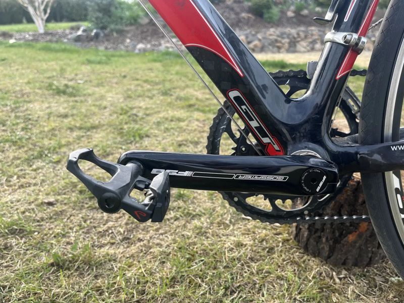 GT GTR Series 2 Carbon