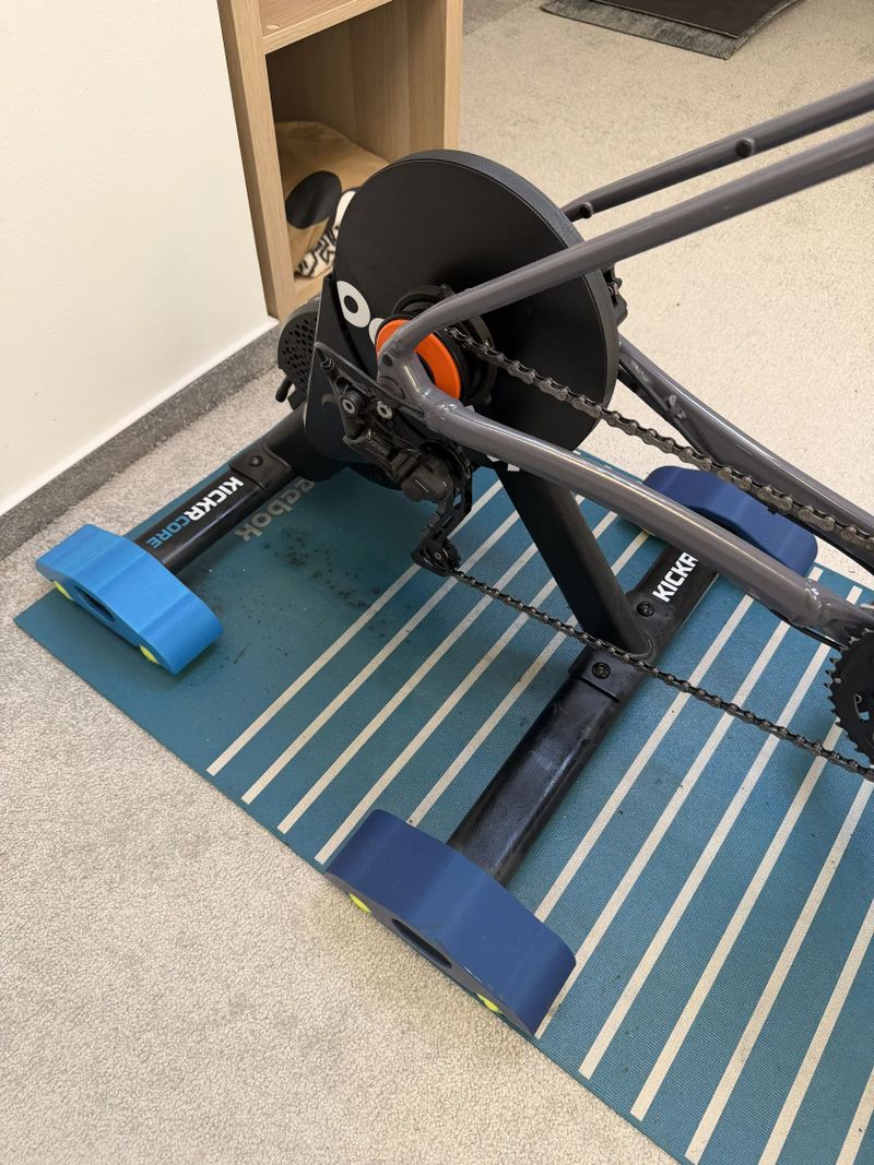 Cyklotrenažer Wahoo Kickr Core 2