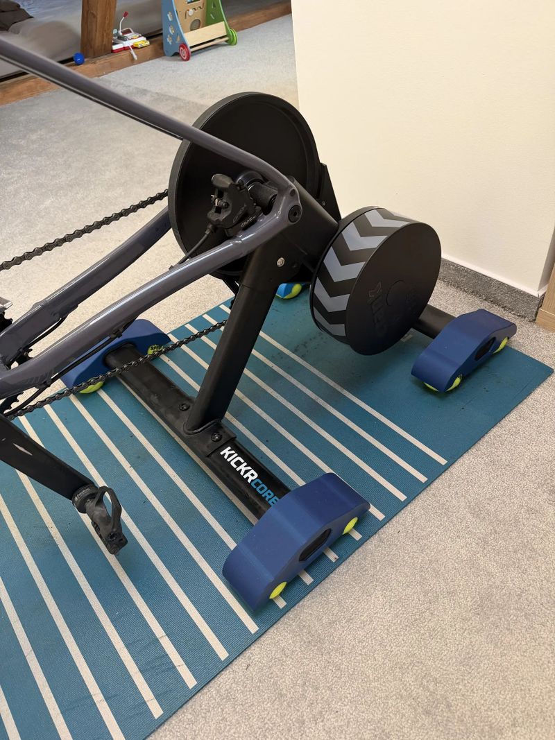 Cyklotrenažer Wahoo Kickr Core 2