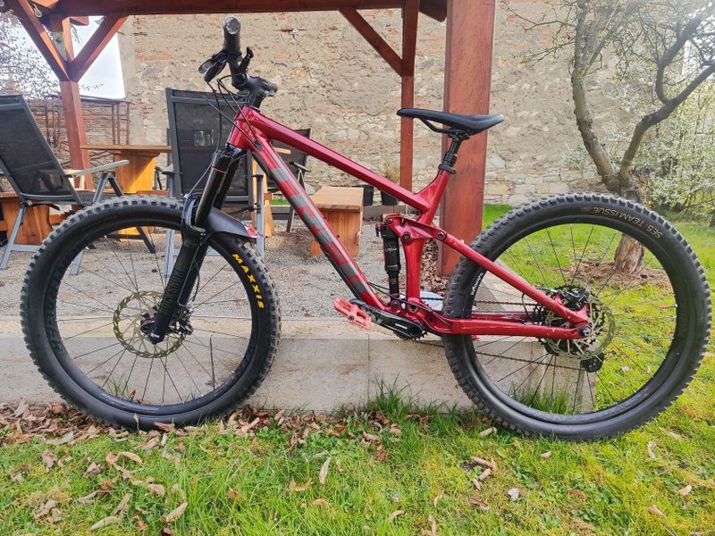 Trek Remedy 7 - Rezervace 