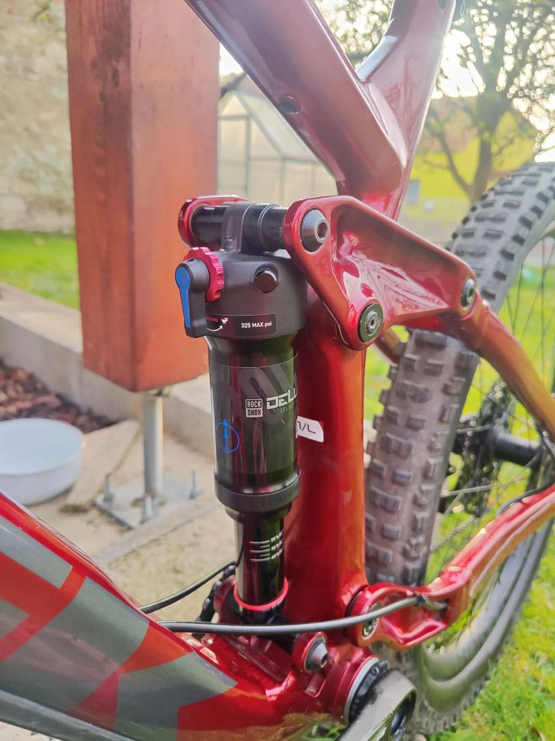 Trek Remedy 7 - Rezervace 