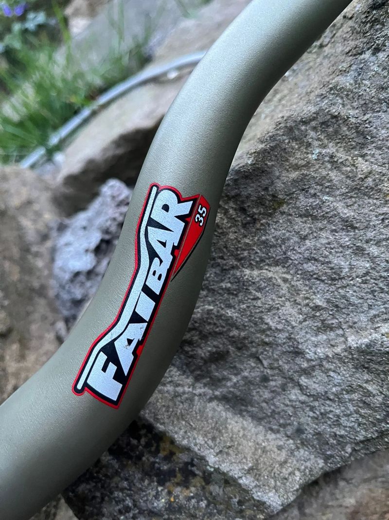 Renthal řidítka, Funn představec