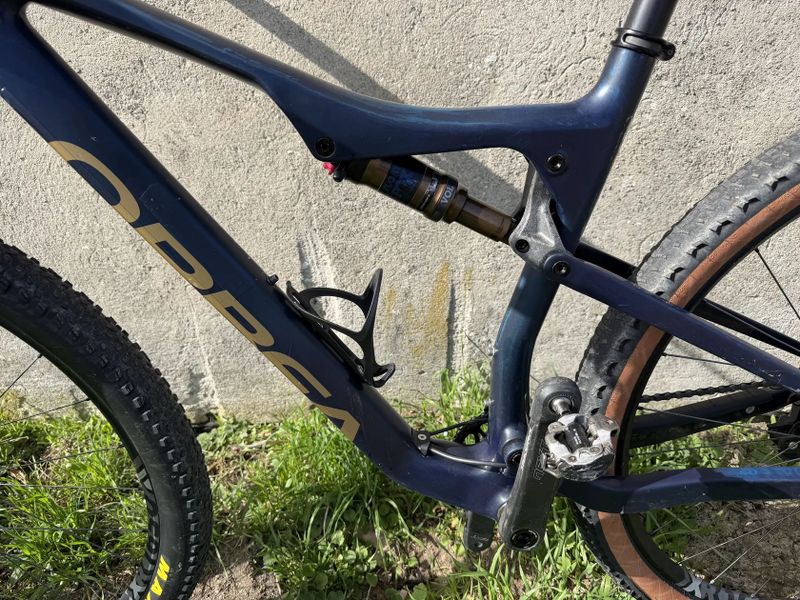 Horske karbonove kolo 