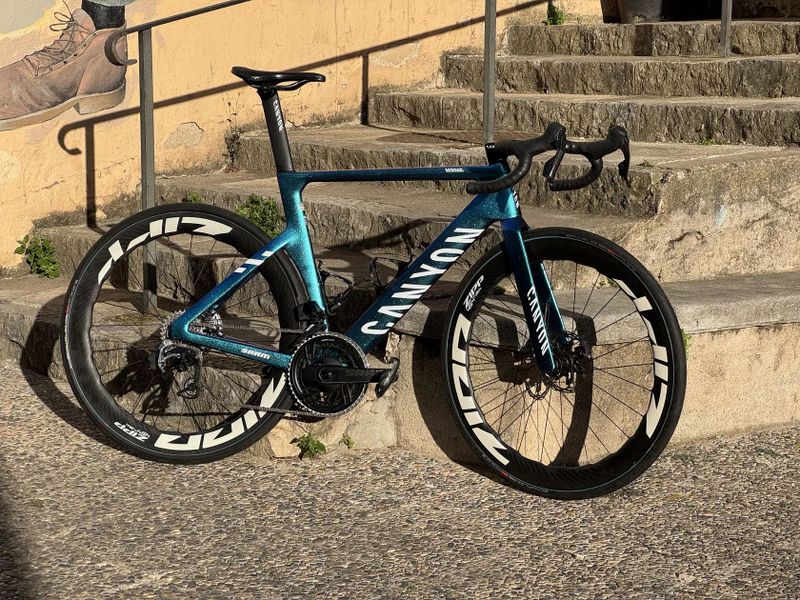 Canyon Aeroad CFR AXS vel. M