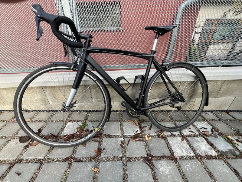 Silniční kolo vel. 54, rám AL, carbon vidlice. 