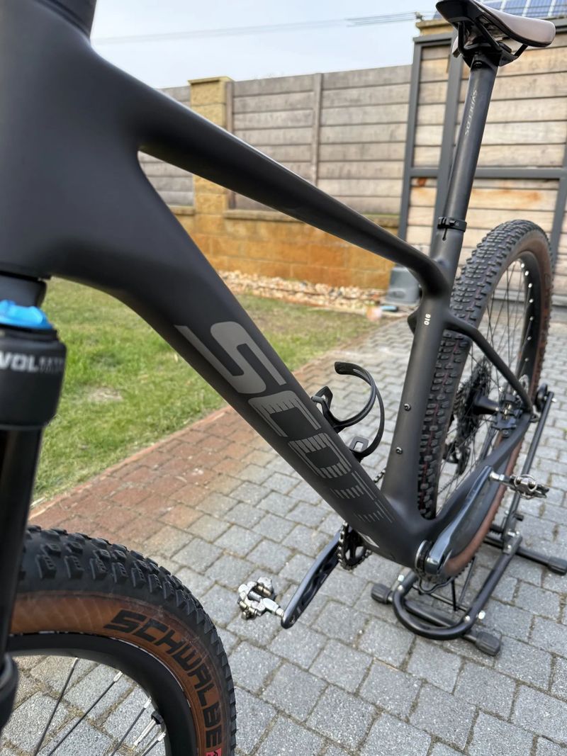 Scott Scale 910, 2023