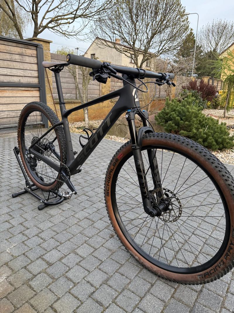 Scott Scale 910, 2023