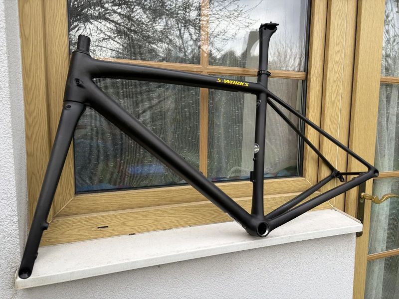 Prodám rámový set Atheos 600g lehký Spezialized