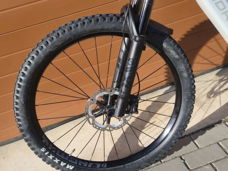 Mondraker MONDRAKER Crafty Carbon R