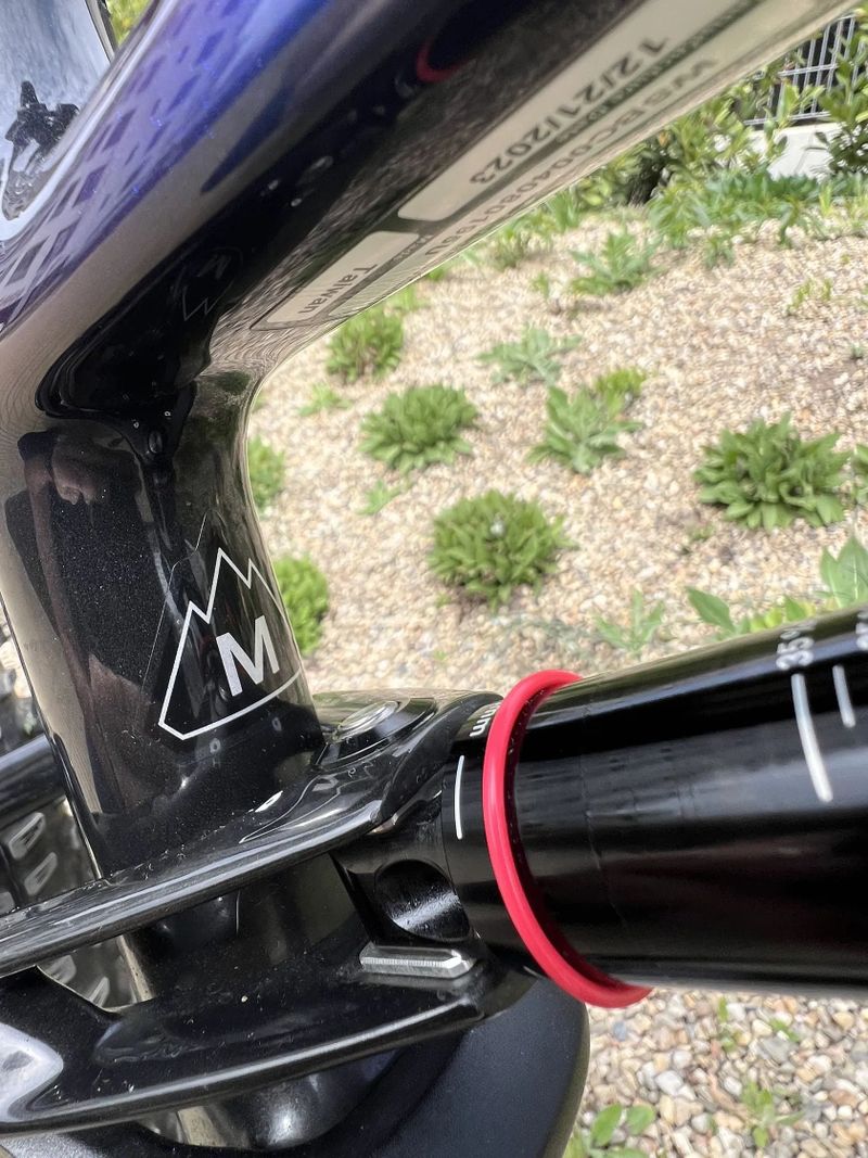 Specialized S-Works Epic 8 Flight Attendant, vel M, 10,5 kg, najeto pouze 216km, záruka do 04/2026