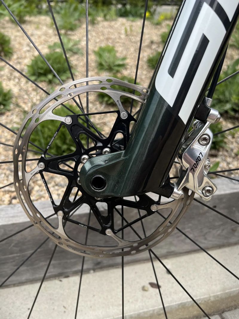 Specialized S-Works Epic 8 Flight Attendant, vel M, 10,5 kg, najeto pouze 216km, záruka do 04/2026