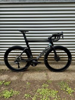 Bianchi Oltre PRO - NOVÉ, ULTEGRA Di2, WATTMETR