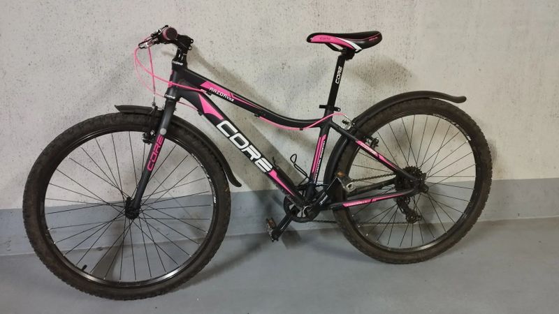 České lehké kolo Core Junior Razor MTB 26" rám 13