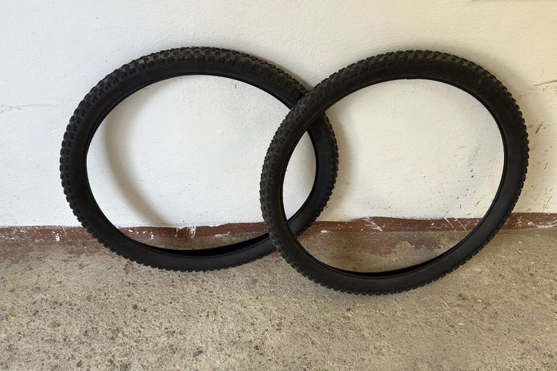 Pláště Kenda 27,5 x 2,25