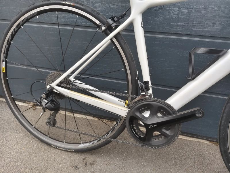 Karbonové silniční kolo Canyon