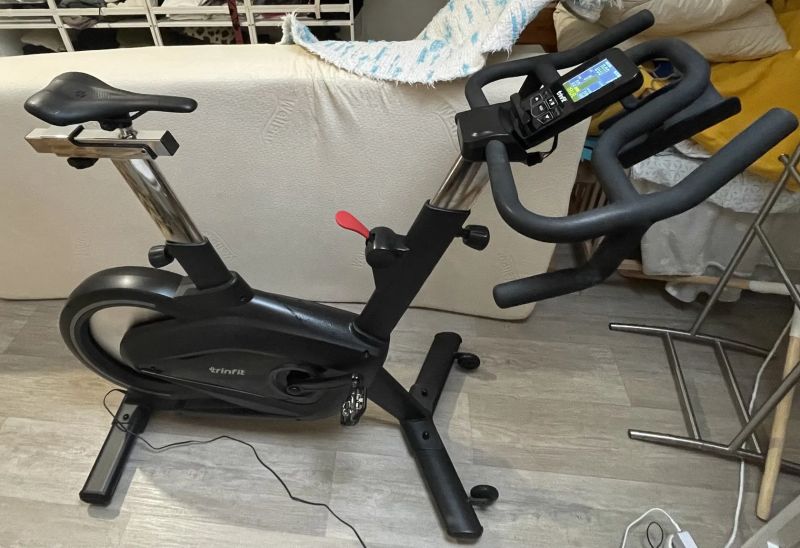 Cyklotrenažér TRINFIT Spin S800i