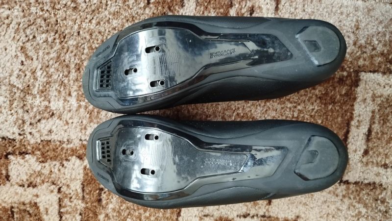 Silniční tretry Shimano RC3