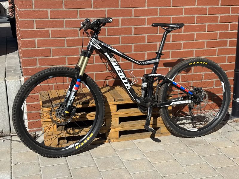 Giant Trance 27.5 (M) 