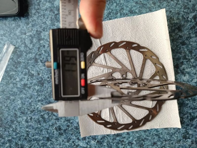 BRZDY SRAM LEVEL včetně kotoučů a destiček