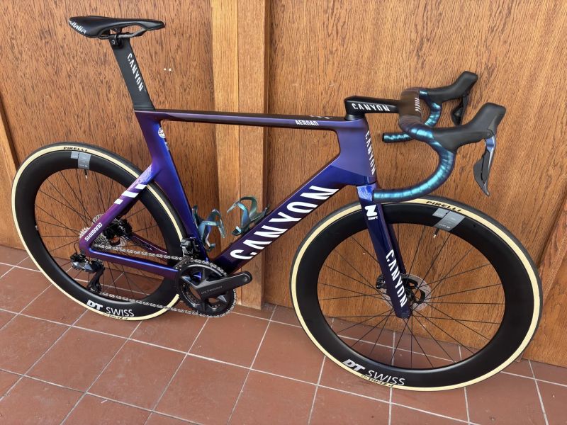 CANYON AEROAD CFR - vel. L (56 cm) - ULTEGRA di2 2x12 - DT SWISS - NOVÉ