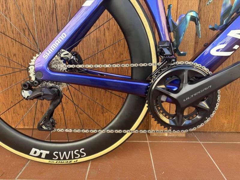 CANYON AEROAD CFR - vel. L (56 cm) - ULTEGRA di2 2x12 - DT SWISS - NOVÉ