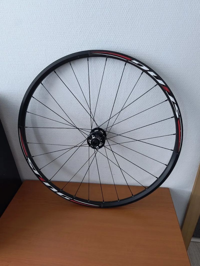 Prodám nové přední kolo 27,5"