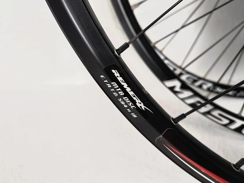 Prodám nové přední kolo 27,5"