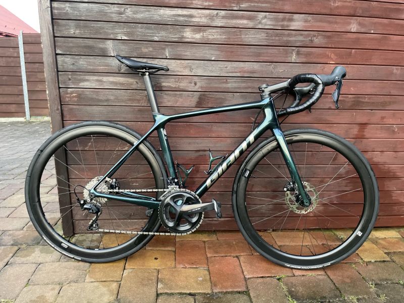 Giant TCR Advanced Pro 2 - karbonová kola