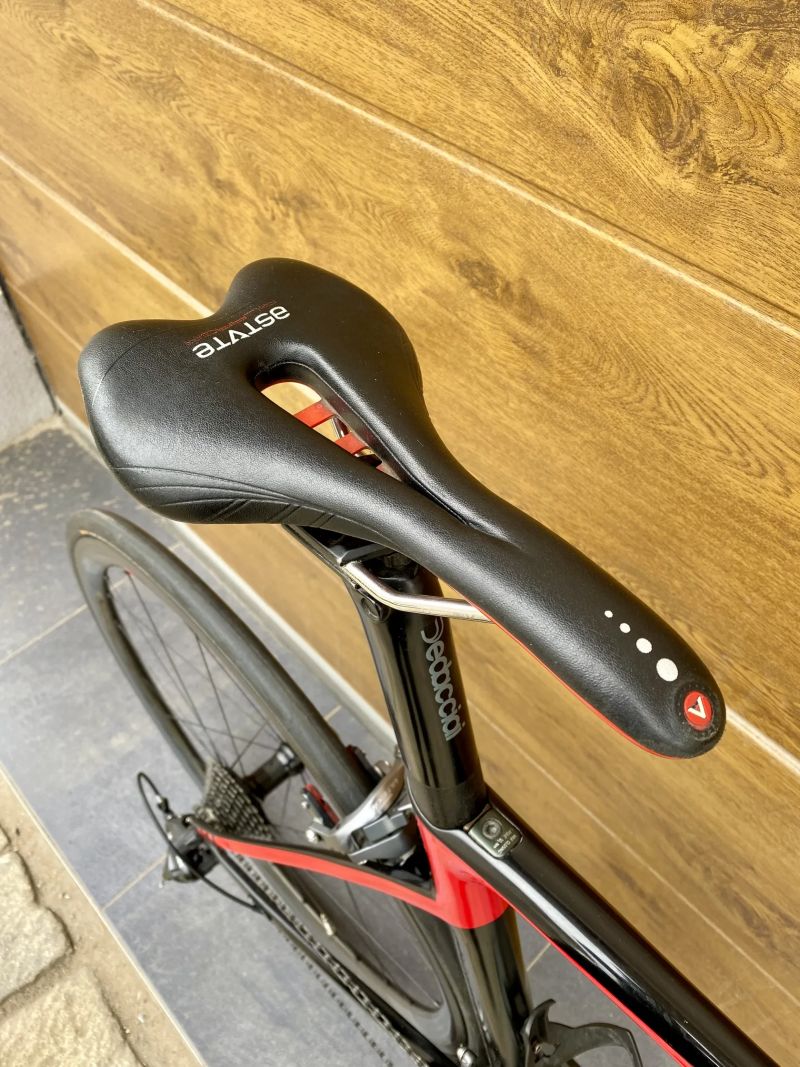 🔥🔥🔥 Dedacciai Atleta vel. 55, Shimano Ultegra 11s, doprava ZDARMA + roční záruka na rám 🤝🤝🤝