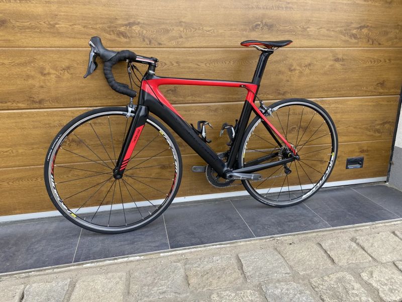 🔥🔥🔥 Dedacciai Atleta vel. 55, Shimano Ultegra 11s, doprava ZDARMA + roční záruka na rám 🤝🤝🤝