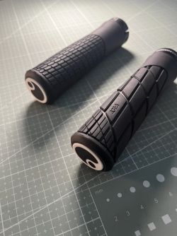 Ergon GA2 Fat black gripy