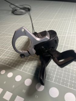 Shimano SLX SL-M7000 řadící páčka pravá 11 + Přehazovačka Shimano SLX RD-M7000