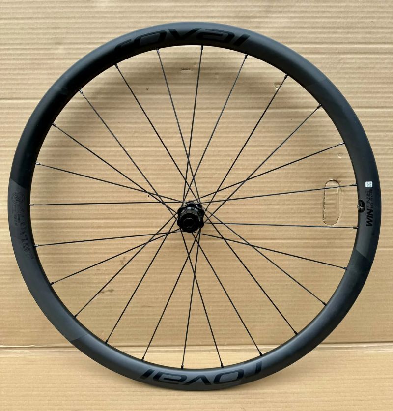 Kola ROVAL ALPINIST CL 35mm plášťová - 1360 g