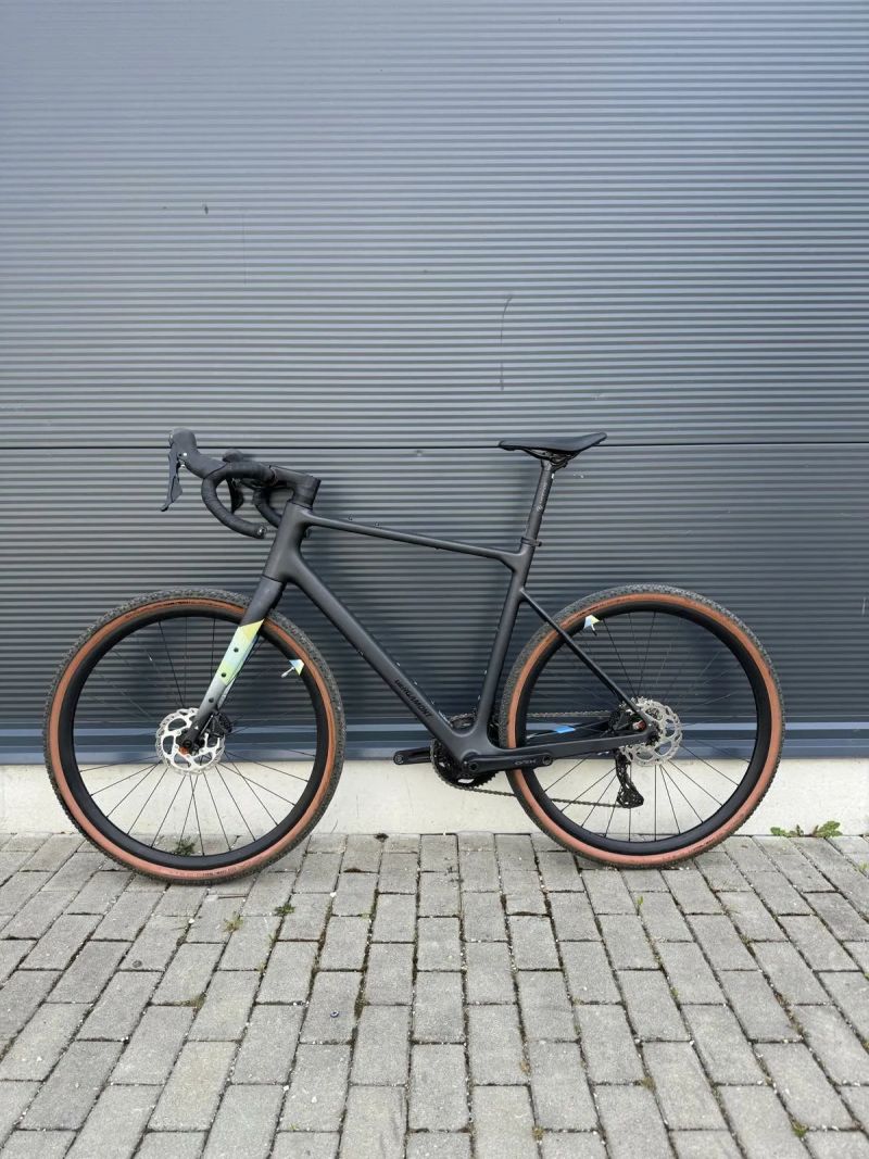 Gravel Bergamont Grandurance Expert velkost L Carbon