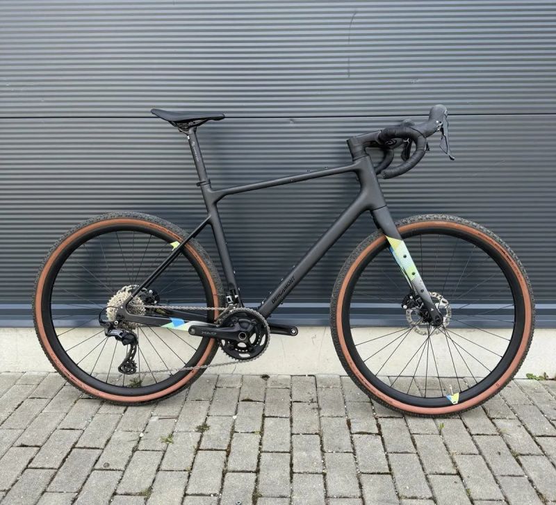 Gravel Bergamont Grandurance Expert velkost L Carbon