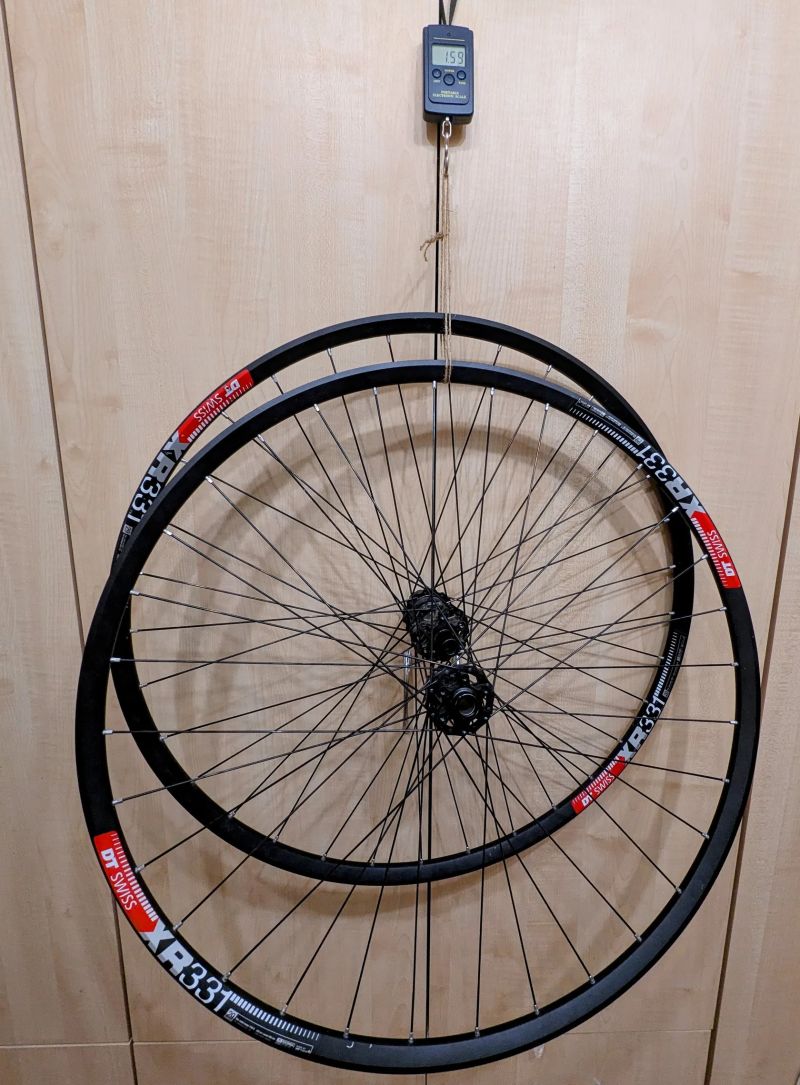 Superlehké výplety 29" – 1600g – DT Swiss & Quaxar