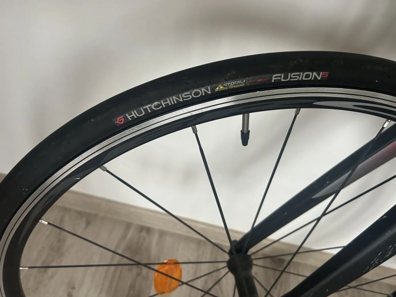 Van Rysel Ultra CF 105