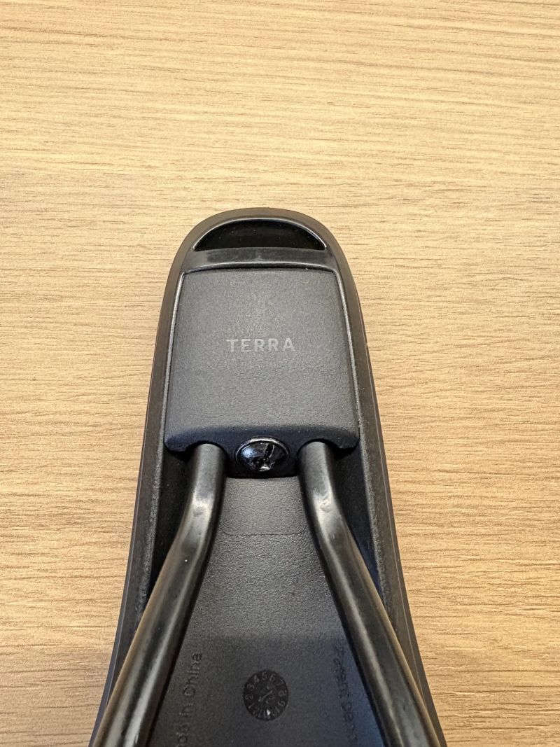 sedlo - Fizi:k Terra Aidon X5 sedlo- černé 284g