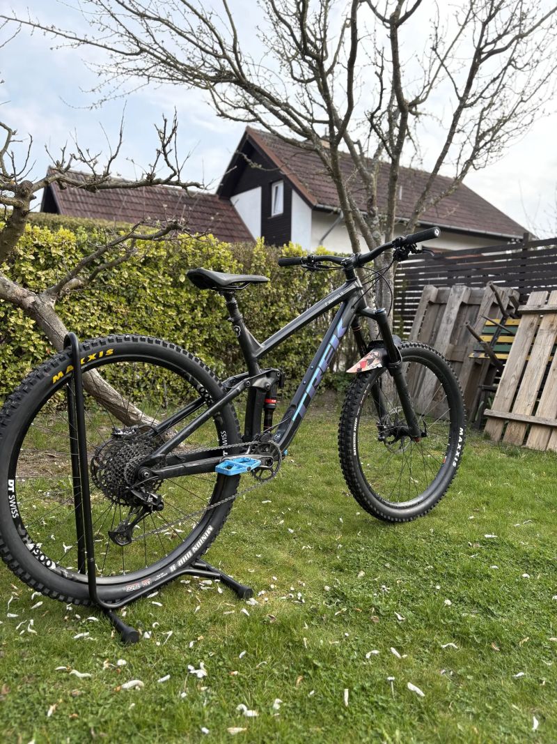 Trek Slash 8